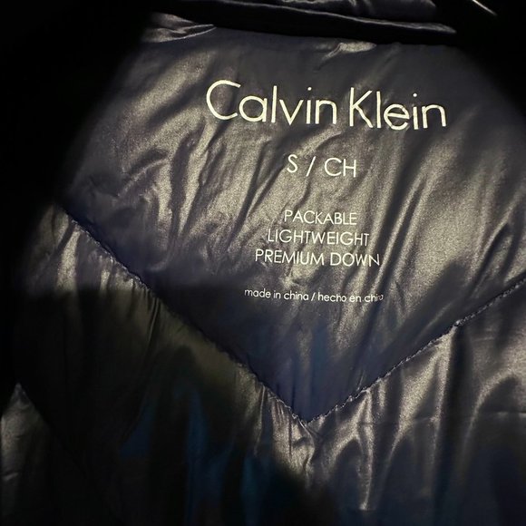 Calvin Klein Women Packable Down - Navy Feather Puff Jacket - Picture 7 of 13